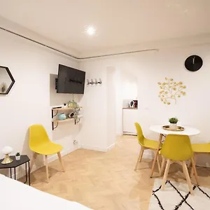 jda-1-charming-apartment-close-toarc-triomphe-2p.fr-paris.fr/